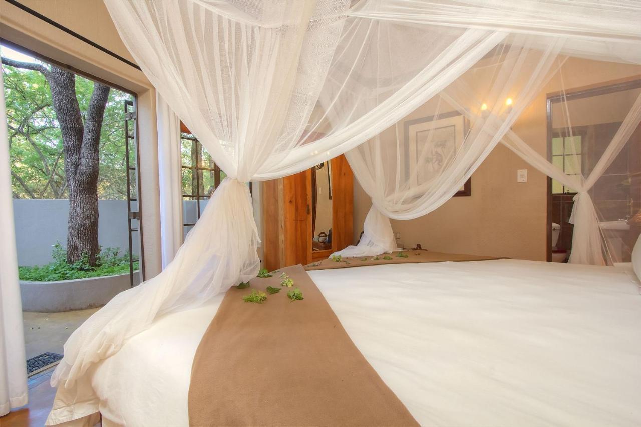 Mvuradona Safari Lodge マールロス・パーク エクステリア 写真