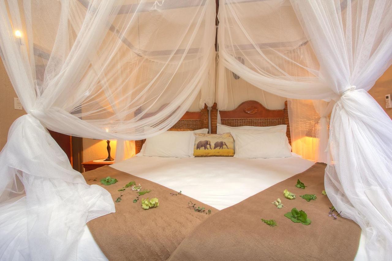 Mvuradona Safari Lodge マールロス・パーク エクステリア 写真
